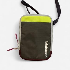 lululemon athletica Men's Belt Bag - Yellow and Brown